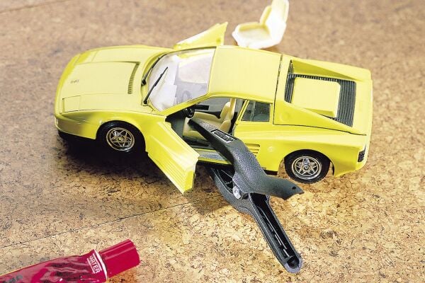 60mm Sivri Uçlu Yaylı Kıskaç